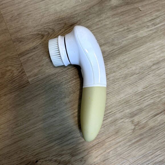 Vanity Planet Facial Scrubbing Brush Electric Skincare Self Care White Tan - Picture 10 of 14